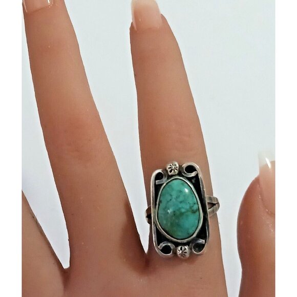 Vintage Navajo signed Turquoise Sterling ring sz 7 (1381) - Picture 3 of 7